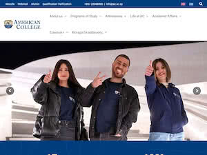 American College's official website homepage screenshot