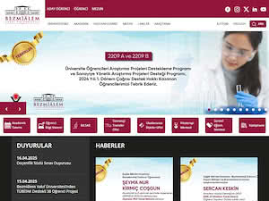 Bezmiâlem Foundation University's official website homepage screenshot