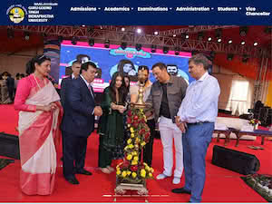 Guru Gobind Singh Indraprastha University's official website homepage screenshot