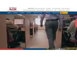 ICFAI विश्वविद्यालय, देहरादून's official website homepage screenshot