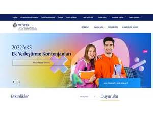 Istanbul Medipol Üniversitesi's official website homepage screenshot