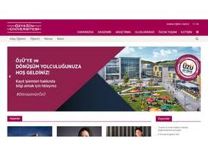 Özyeğin University's official website homepage screenshot