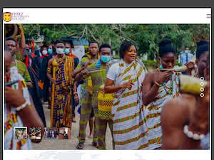 Perez University College's official website homepage screenshot