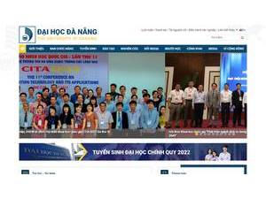 The University of Da nang's official website homepage screenshot