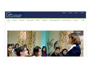 Universidad de Holguín's official website homepage screenshot