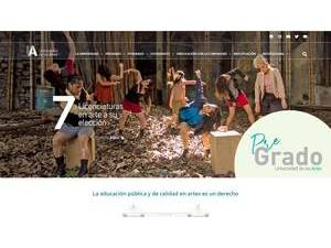 Universidad de las Artes's official website homepage screenshot