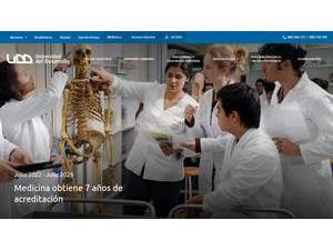 Universidad del Desarrollo's official website homepage screenshot