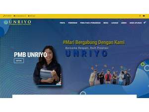 Universitas Respati Yogyakarta's official website homepage screenshot