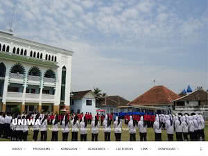 Universitas Wahidiyah's official website homepage screenshot