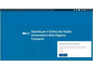 University of Naples Parthenope's official website homepage screenshot