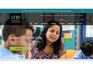 University of New England, Australia's official website homepage screenshot