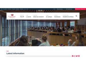 University of Poitiers's official website homepage screenshot