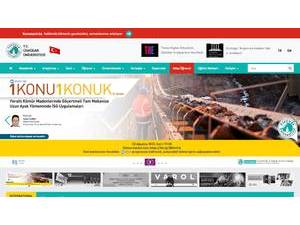 Üsküdar University's official website homepage screenshot