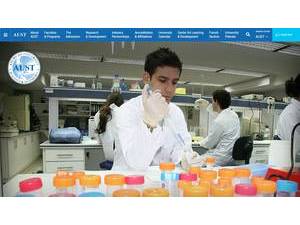 الجامعة الأميركية للعلوم والتكنولوجيا's official website homepage screenshot