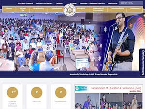 આત્મીય યુનિવર્સિટી's official website homepage screenshot